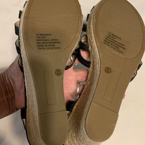 Liz Claiborne LC Magenta refined comfort size 9.5 black sandal wedge - Picture 4 of 9